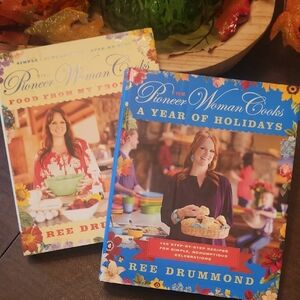 The Pioneer Woman Cooks Cookbook Set - Blue and Cream